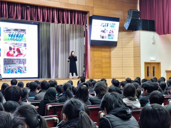 Writer's Talk -- Miss Karen Lo (Sports and Exercise Psychologist) (23/1 )