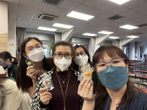 Dried Flower Bookmark Making Activity