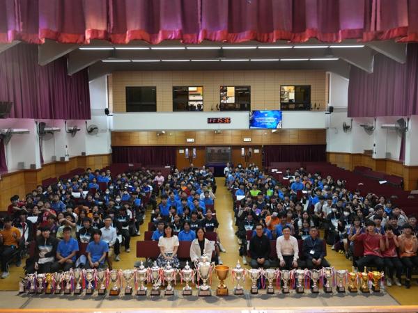 Award Presentation Ceremony for Outstanding Performance in Sports, Culture & Services