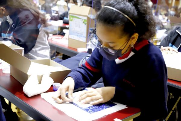 荷蘭傳統文化 — 藍瓷藝術工作坊