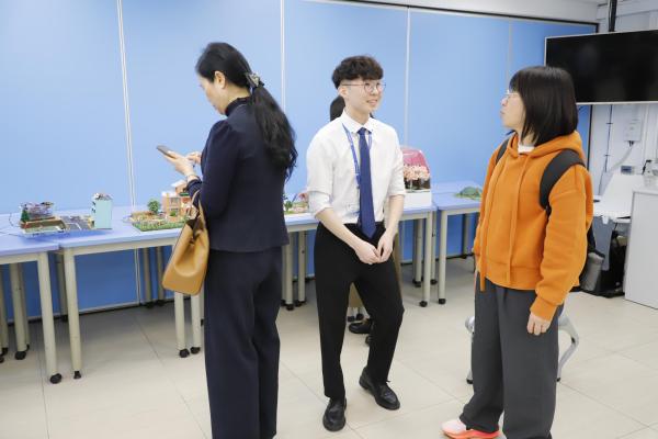 School Visit by China Education International Exchange Association