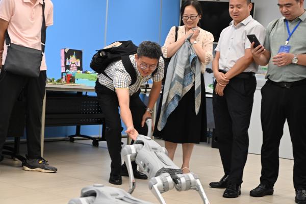 廣東省中學教師交流團訪校