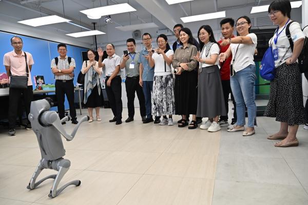 廣東省中學教師交流團訪校