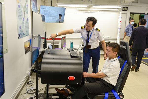 廣東省中學教師交流團訪校