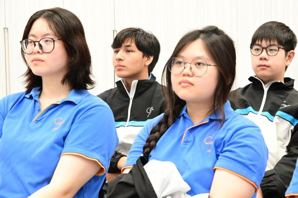 2025 與姊妹學校西安市第三十中學進行線上同遊, 探索皮影文化遺產