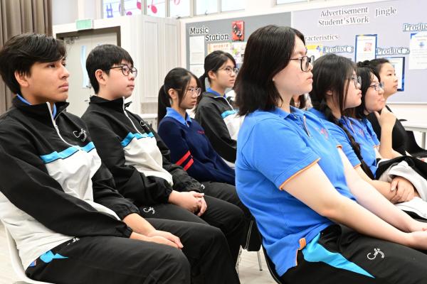 2025 與姊妹學校西安市第三十中學進行線上同遊, 探索皮影文化遺產