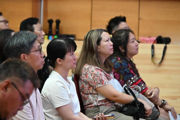 Parent Seminar: Media Literacy: Decoding the Parent-Child Relationship