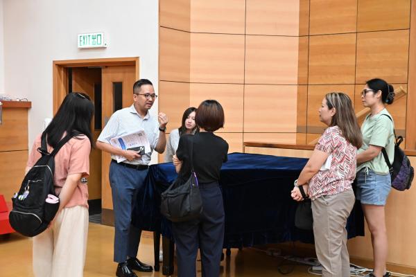 Parent Seminar: Media Literacy: Decoding the Parent-Child Relationship