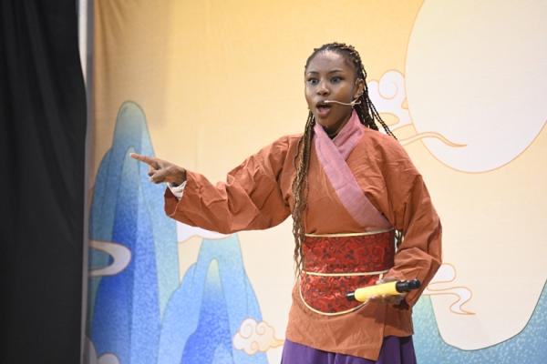 English Drama Show "Mulan"
