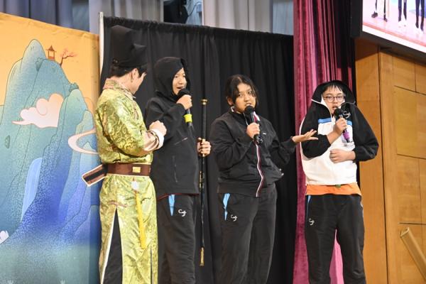 English Drama Show "Mulan"