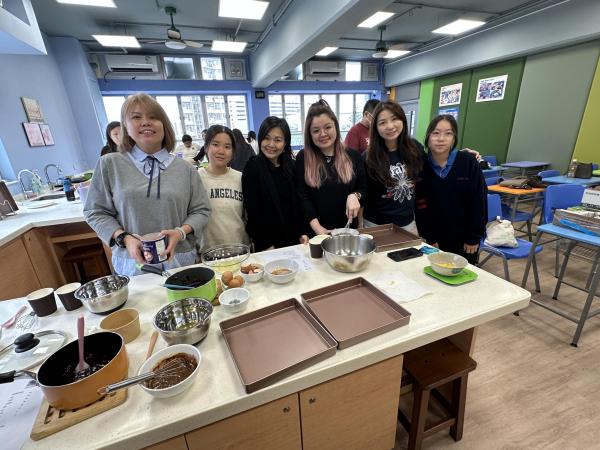 製作聖誕樹幹蛋糕