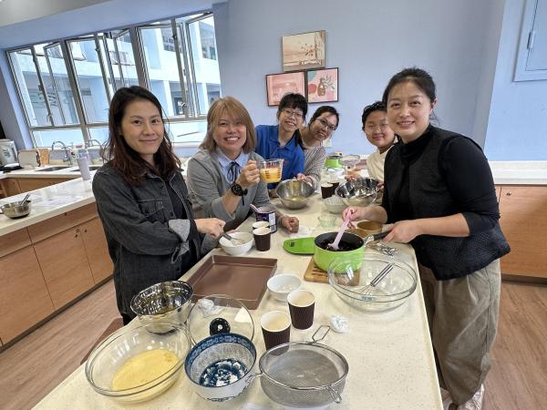 製作聖誕樹幹蛋糕