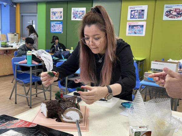 製作聖誕樹幹蛋糕