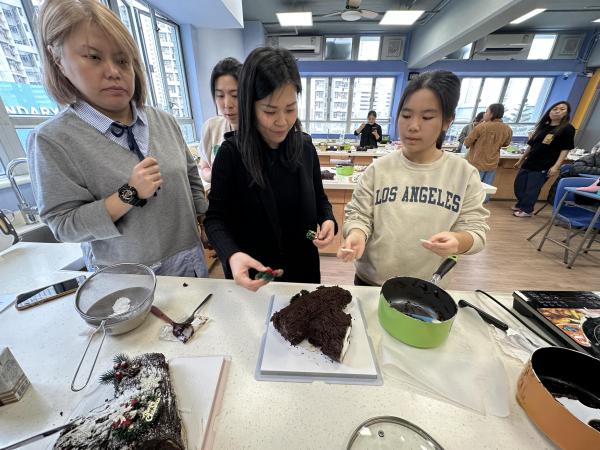 製作聖誕樹幹蛋糕