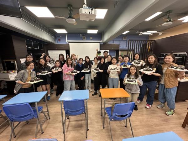 製作聖誕樹幹蛋糕