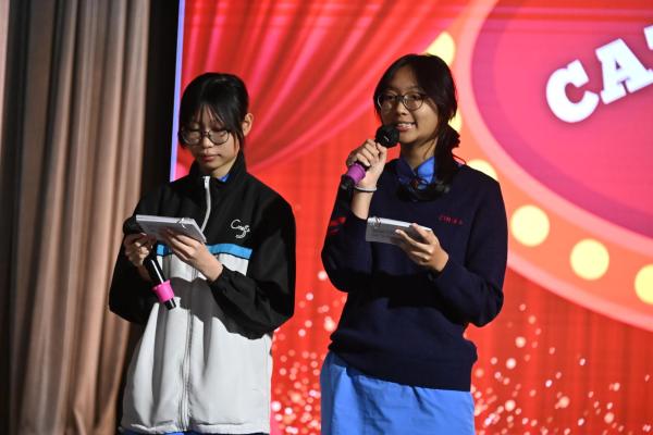 S2 書中角色Catwalk show