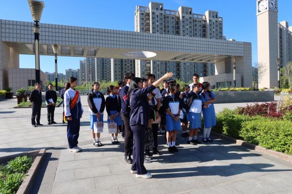 Urumqi No.1 Secondary School (Sister School)