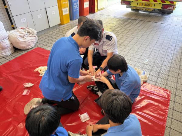 S4新高中體育科:「參觀流浮山救護站：體驗活動」