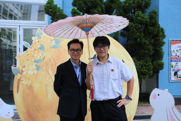 敲鑼打鼓 慶中秋 開幕禮