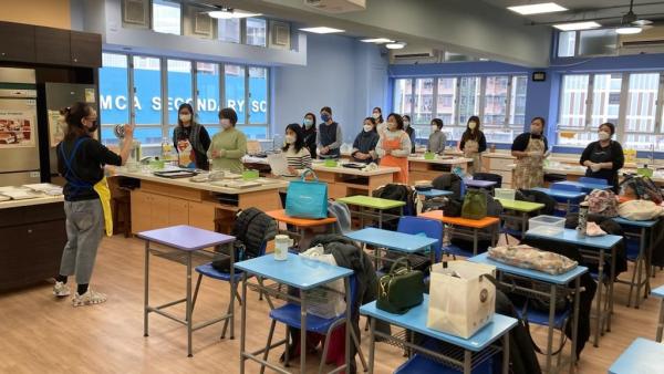 17/12/2022 Making Christmas Cookies