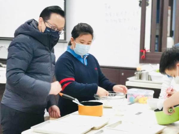 17/12/2022 Making Christmas Cookies