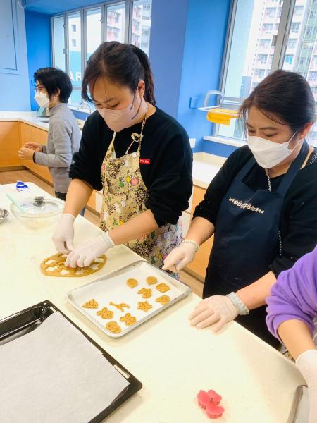 17/12/2022 Making Christmas Cookies