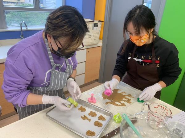 17/12/2022 Making Christmas Cookies
